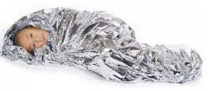 Зачем пострадавшего накрывают спасательным покрывалом золотистой
поверхностью к
телу (серебряной поверхностью наружу)?