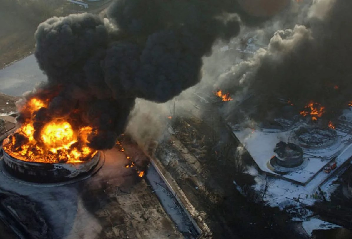 Пожар и взрыв на топливном складе Buncefield (Бансфилд)